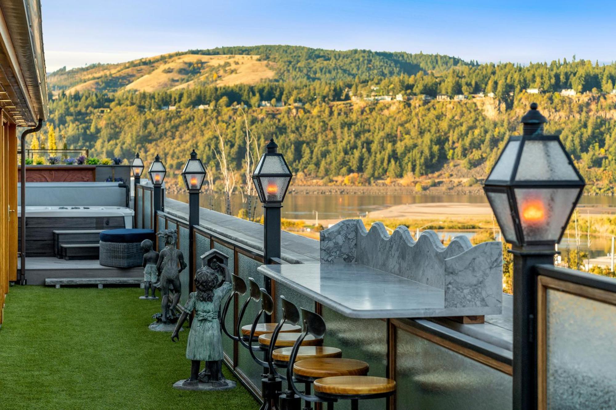 Thistledown On Oak Hood River Exterior photo